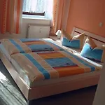 Gaestehaus Lisakowski Am Brautwiesenpark 3* Görlitz