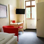 Hotel Gaestehaus Lisakowski Am Brautwiesenpark Görlitz