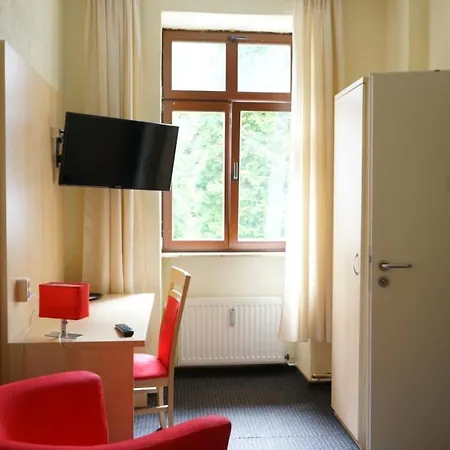 Gaestehaus Lisakowski Am Brautwiesenpark Hotell 3*