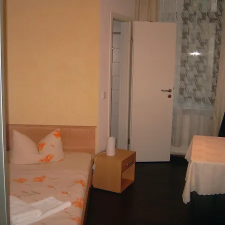 Gaestehaus Lisakowski Am Brautwiesenpark