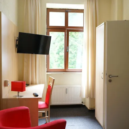 Gaestehaus Lisakowski Am Brautwiesenpark מלון