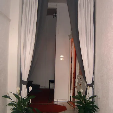 מלון Gaestehaus Lisakowski Am Brautwiesenpark 3*