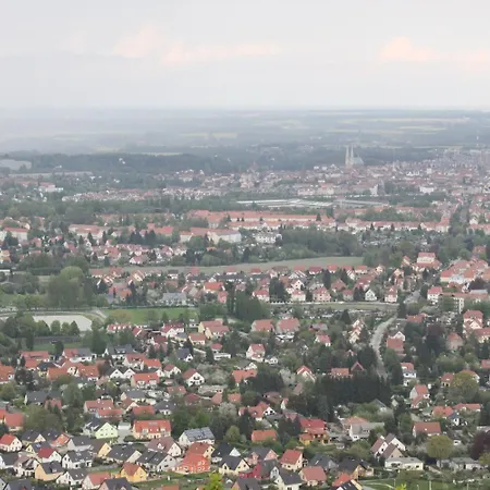 Gaestehaus Lisakowski Am Brautwiesenpark מלון