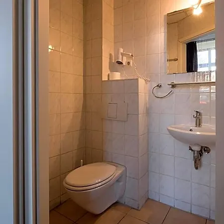 Gaestehaus Lisakowski Am Brautwiesenpark Hotell
