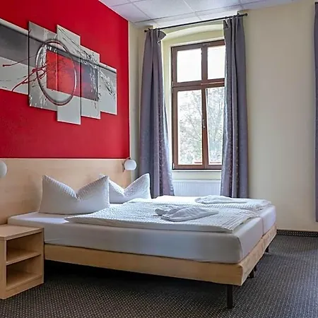 Hotell Gaestehaus Lisakowski Am Brautwiesenpark