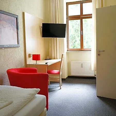 Gaestehaus Lisakowski Am Brautwiesenpark 3*