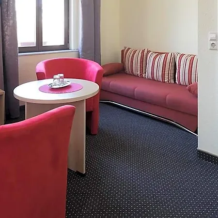 Hotell Gaestehaus Lisakowski Am Brautwiesenpark
