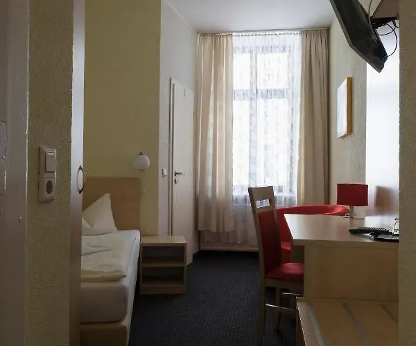 Gaestehaus Lisakowski Am Brautwiesenpark ホテル