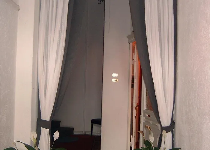 ホテル Gaestehaus Lisakowski Am Brautwiesenpark 3*