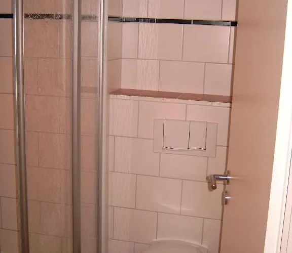 Gaestehaus Lisakowski Am Brautwiesenpark ゲルリッツ